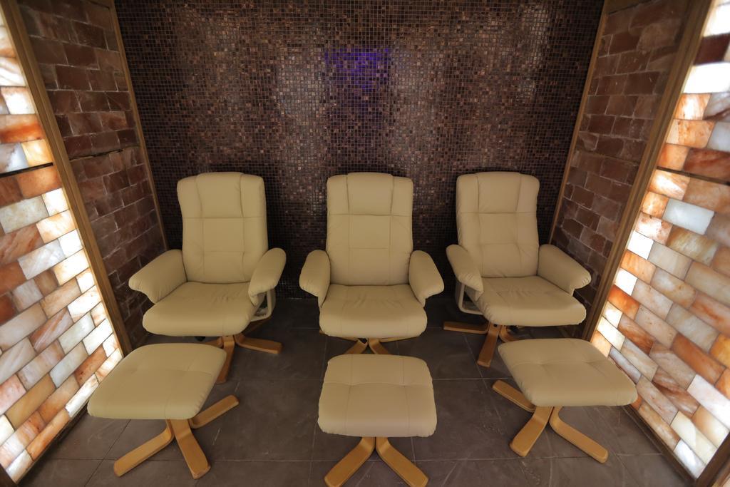 Orbis Design Hotel & Spa パラチン エクステリア 写真